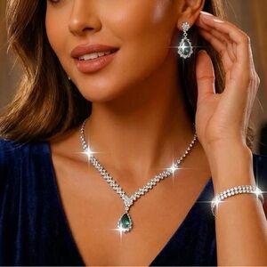 Elegant Silver and Green Jewelry Set